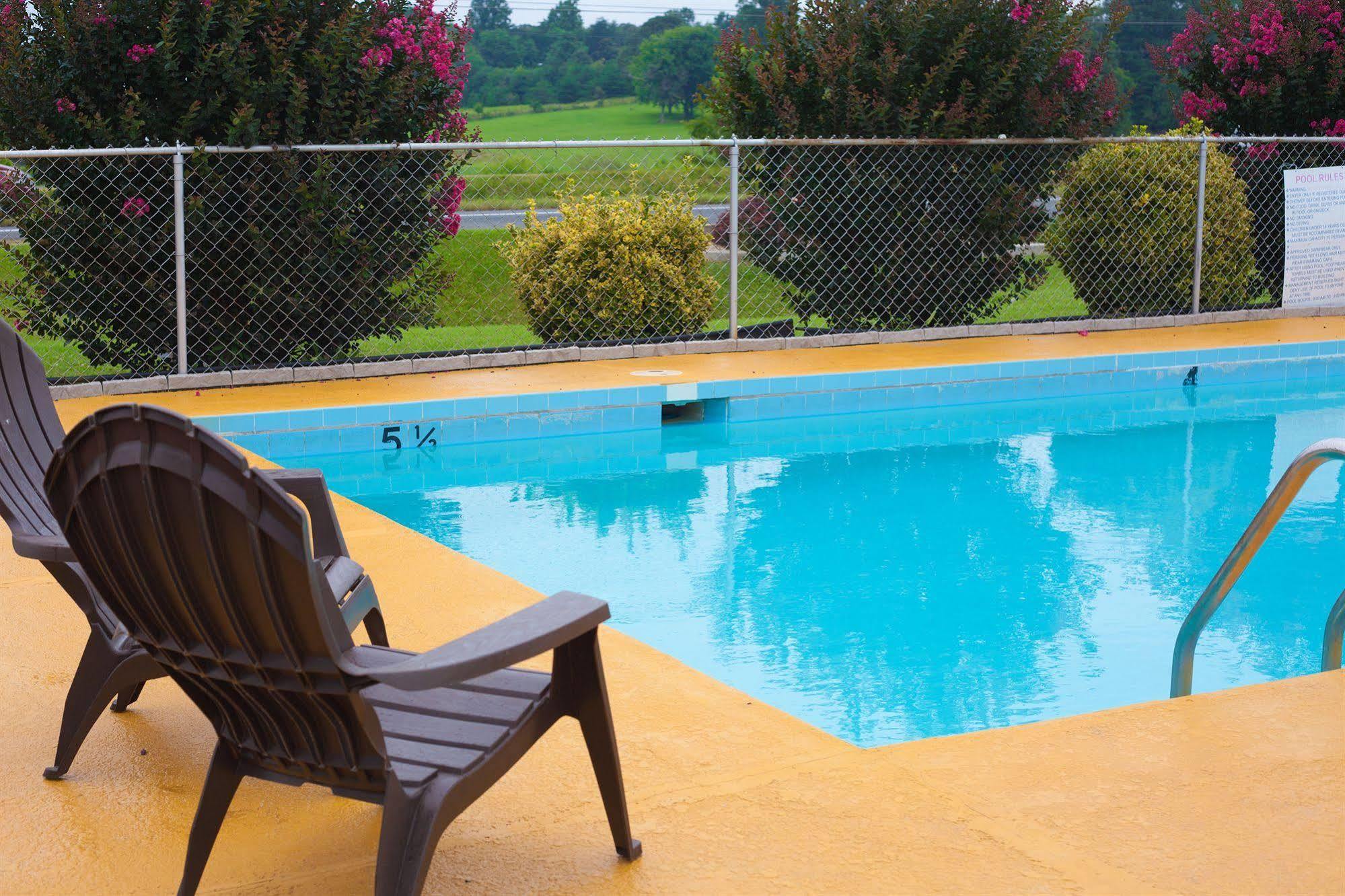 Timberlake Motel Lynchburg Eksteriør billede
