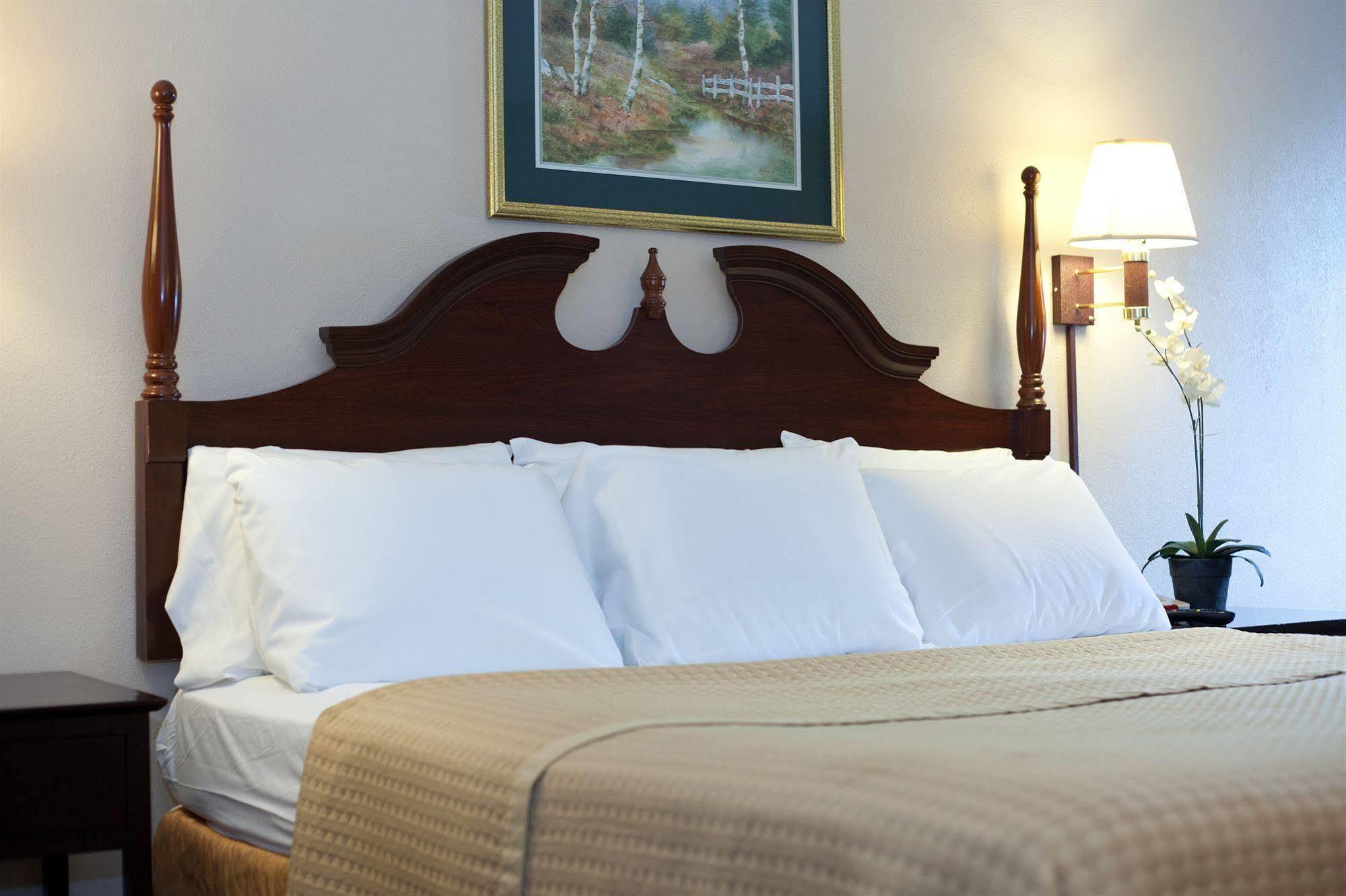Timberlake Motel Lynchburg Eksteriør billede